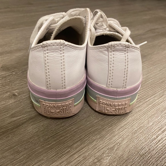 White colorful converse - Picture 3 of 3